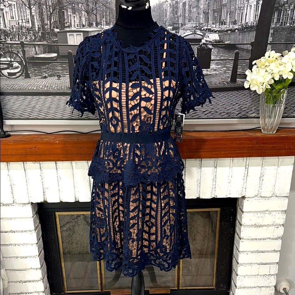Bloomindale’s Aqua Women Dress Navy Blue Crochet Short Sleeve Large Crew Neck
